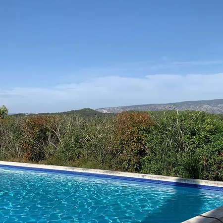 Apartment Terrasse Avec Vue Au Coeur Des Alpilles A 15 Mins De Saint Remy De Provence, 5mins D'eygalieres