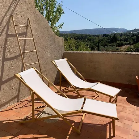 Terrasse Avec Vue Au Coeur Des Alpilles A 15 Mins De Saint Remy De Provence, 5mins D'eygalieres Orgon